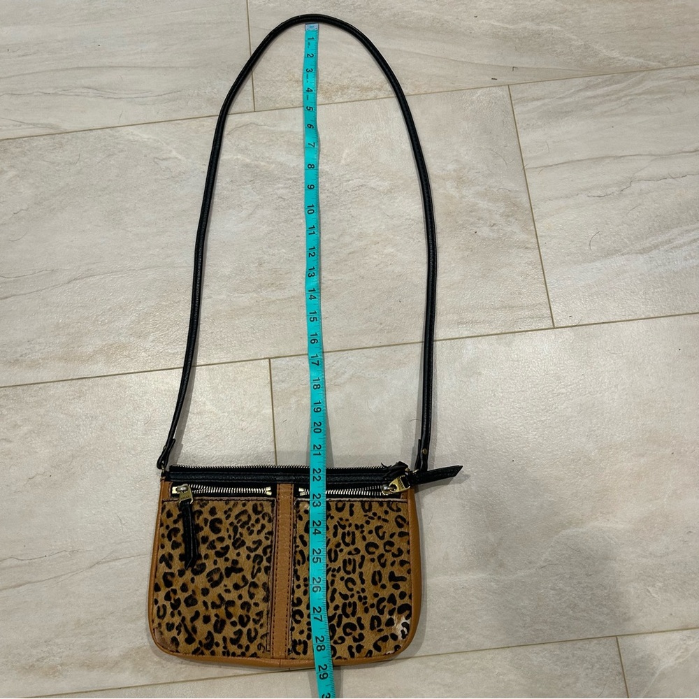 Fossil Leopard Print Crossbody Bag - Picture 8 of 9